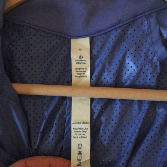 Royal blue running jacket - Picture 3 of 5